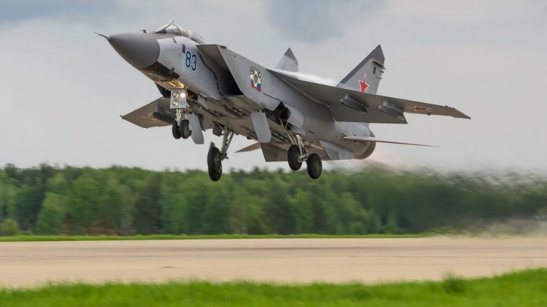 Руски МиГ-31 е прихванал американски разузнавателен самолет RC-135 над Тихия