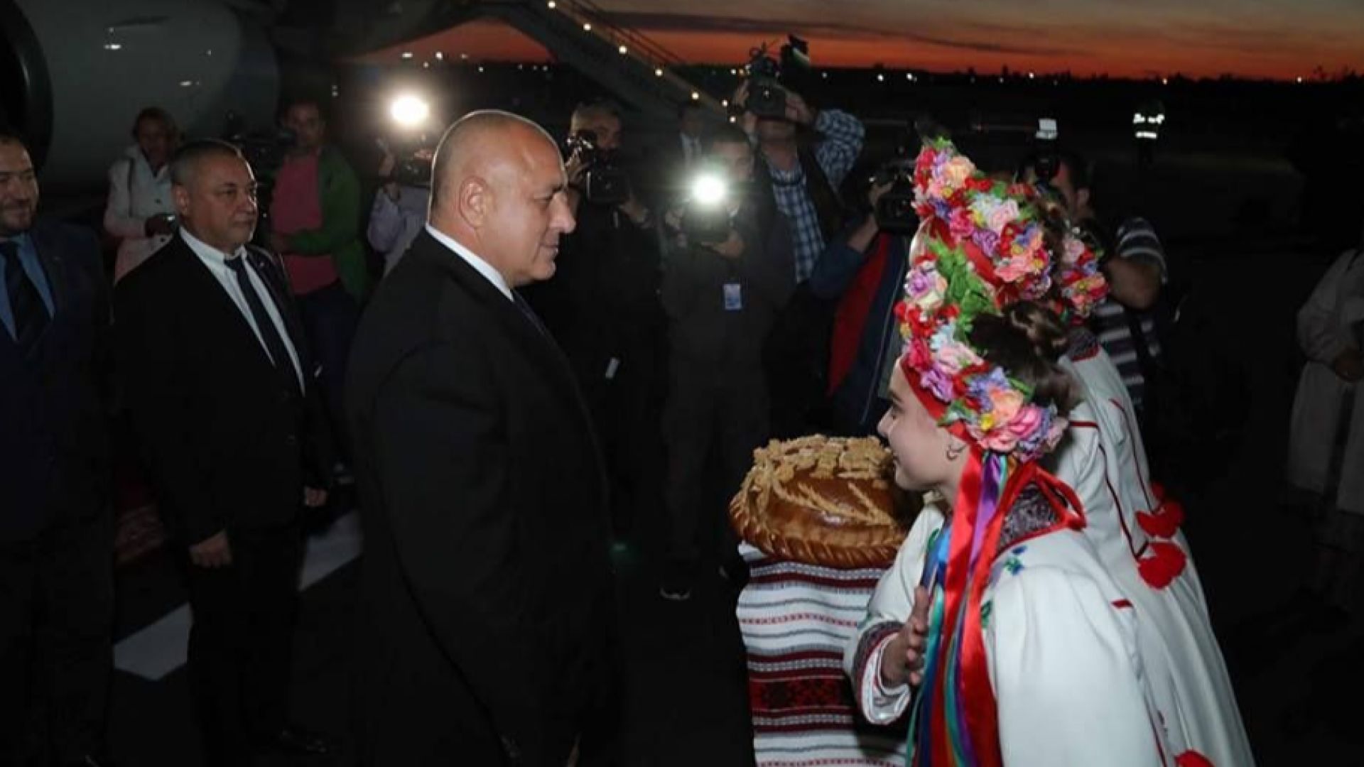 Премиерът Бойко Борисов пристигна в Одеса, където бе посрещнат с