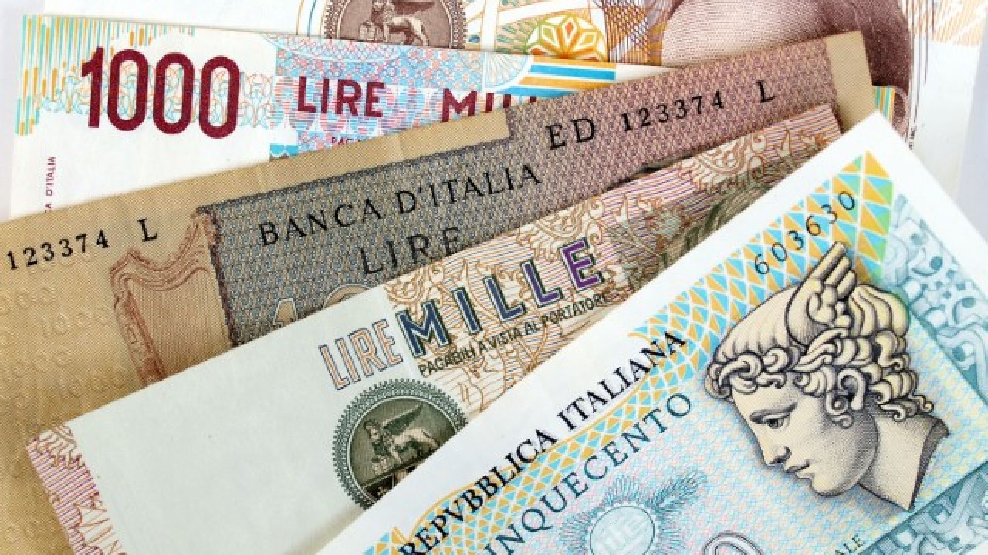 В Италия осъдиха банкера който крадял от богатите за да