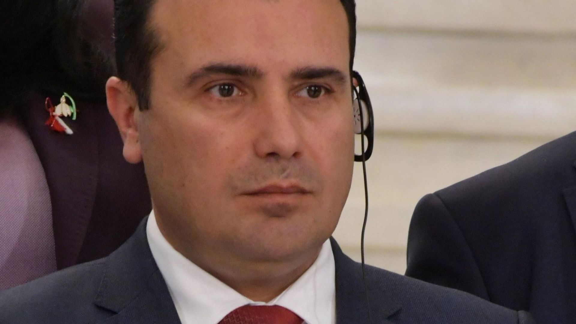 Македонското правителство прие днес предложените поправки в конституцията произтичащи от