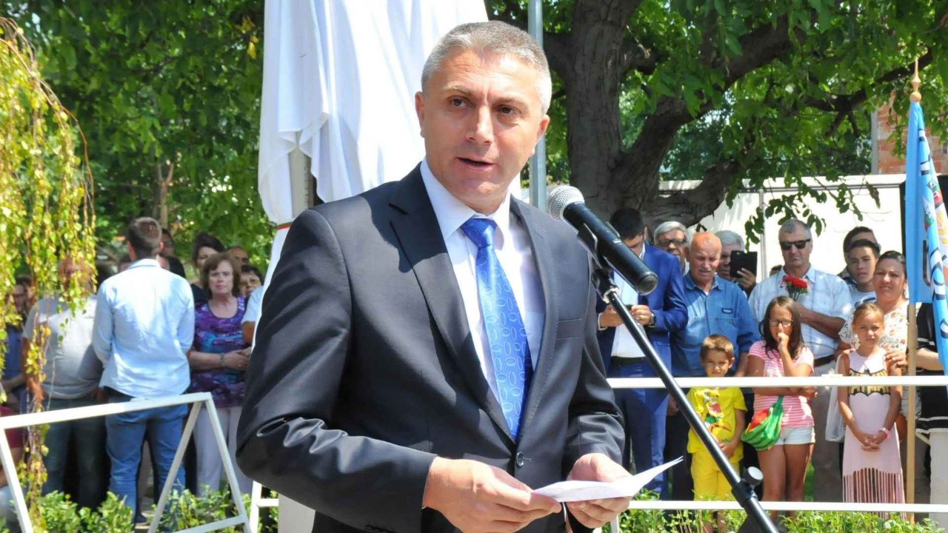 Алтернативата на това хаотично управление е програма за ускорено развитие