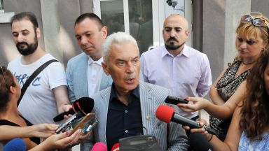 Сидеров поиска оставката на Младен Маринов
