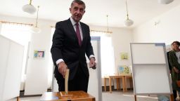 Опозицията печели в повечето големи градове на местните избори в Чехия
