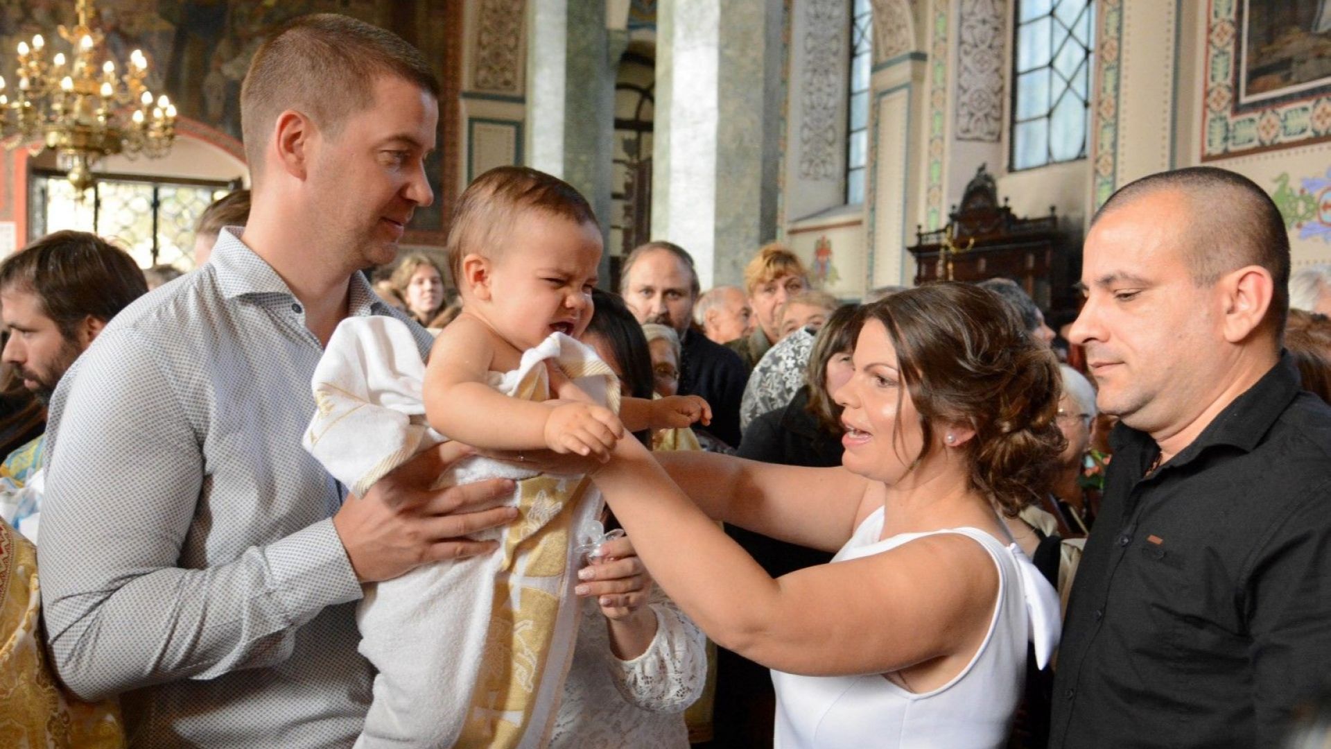 Българският патриарх Неофит благослови втората кампания Направи го за България