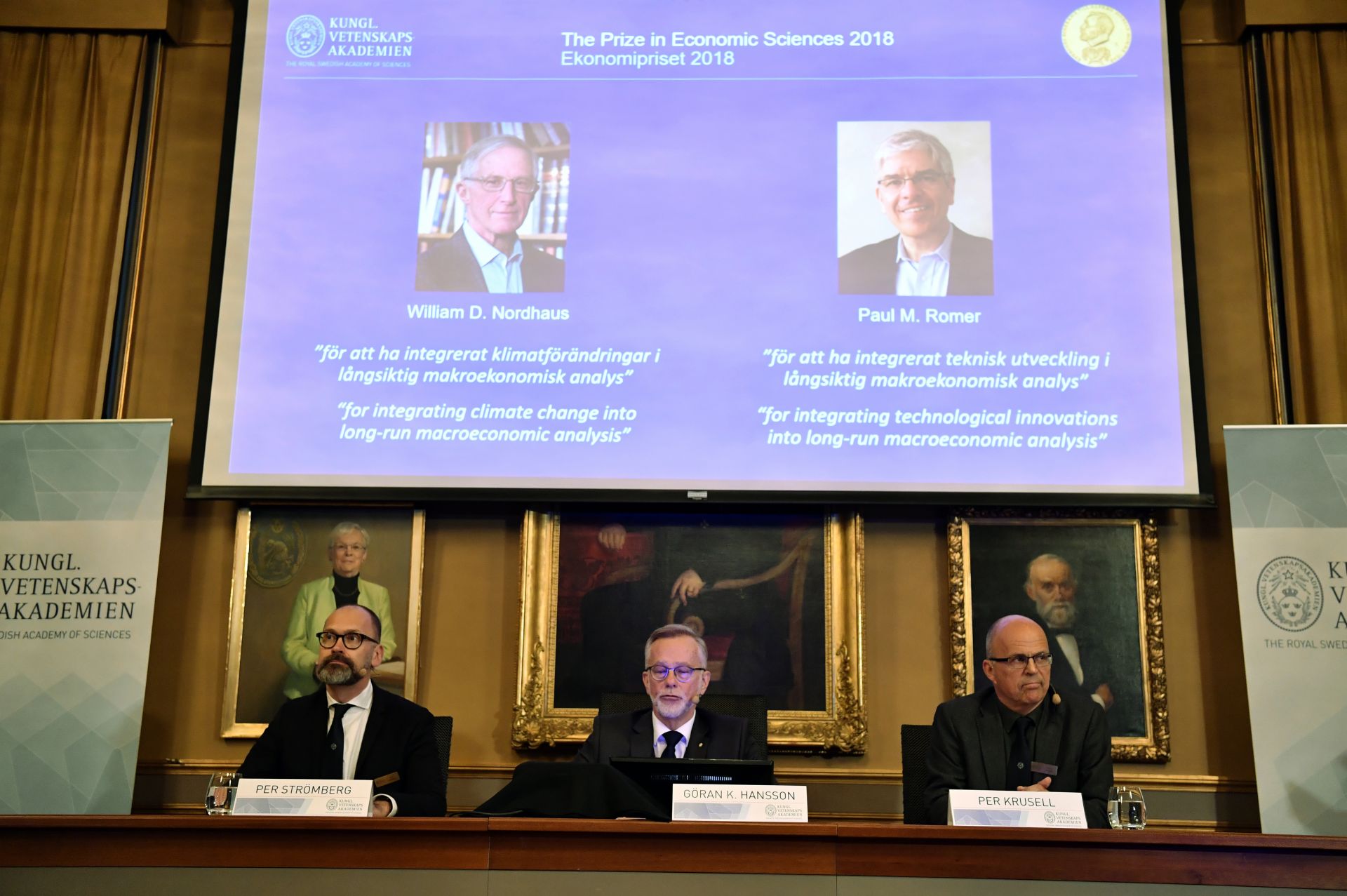 Уилям Норхаус и Пол Ромер, изследователи в областта на изменението на климата и иновациите, получиха престижната Нобелова награда за икономика