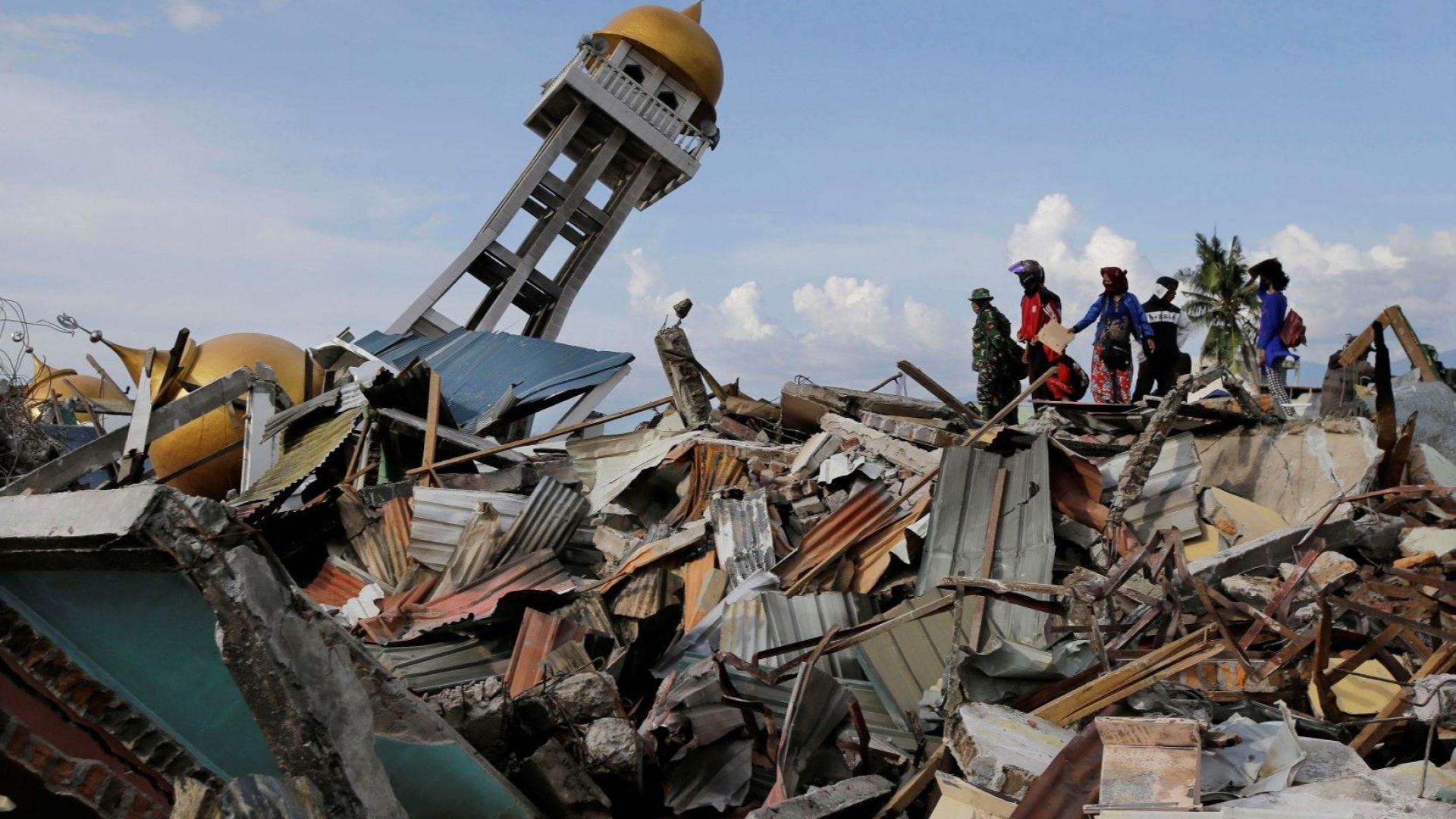 Ново земетресение разтърси индонезийския остров Сулавеси