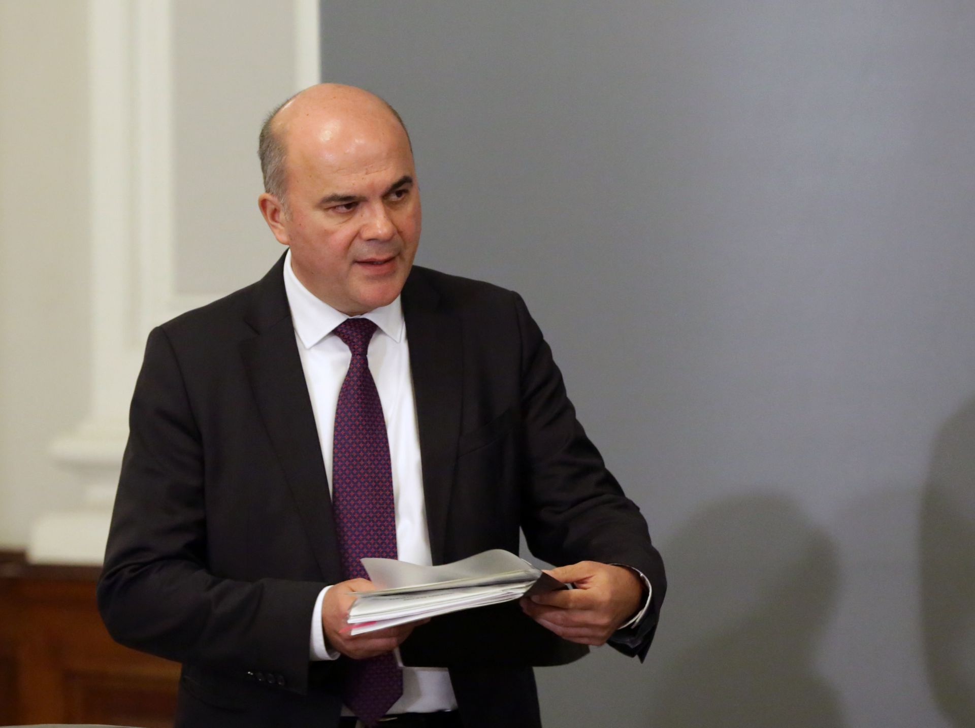 Целта ни е да доближим социалните услуги до хората, каза министър Бисер Петков