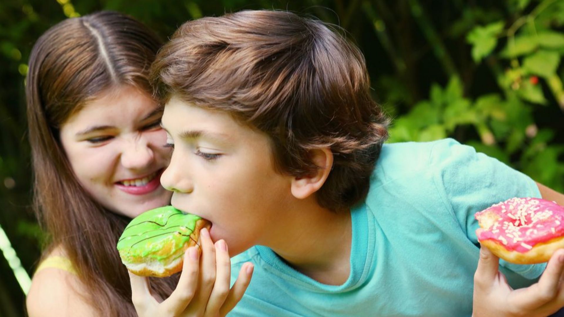 Прекаляването със сладки храни предразполага децата към лошо поведение