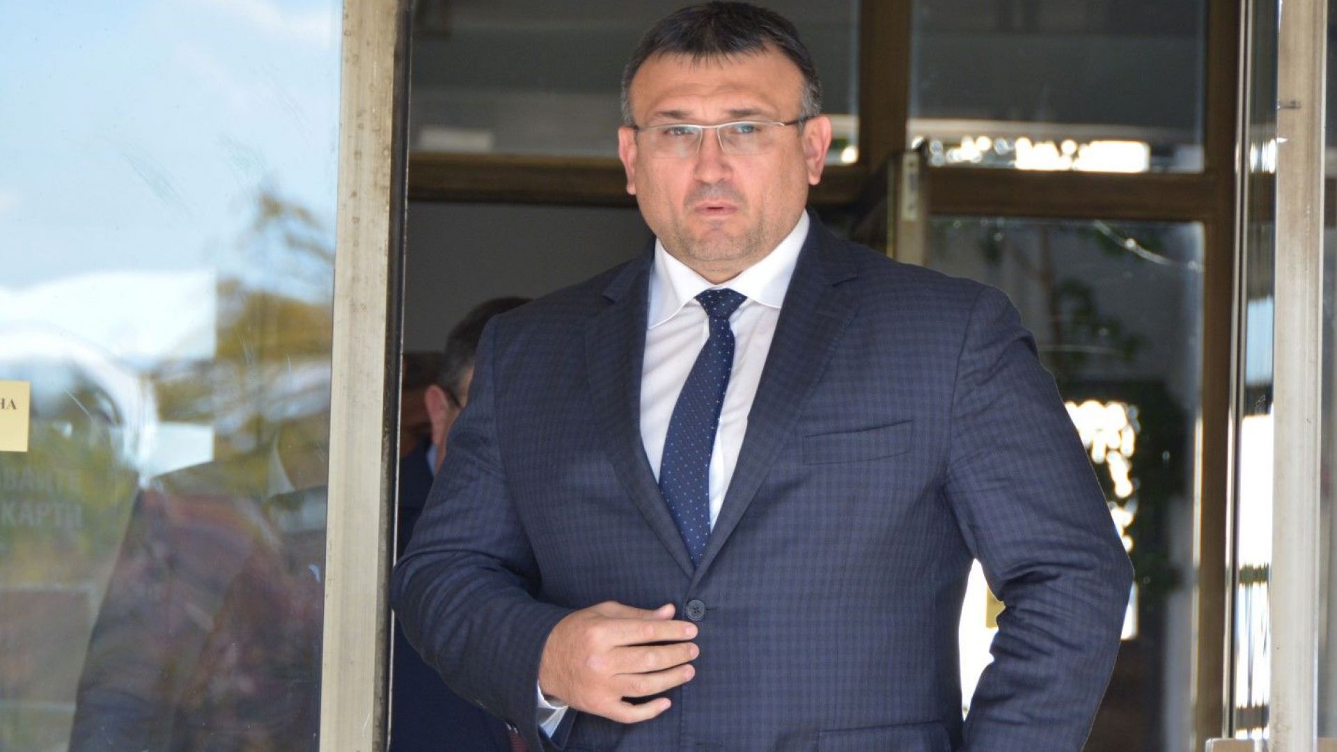 Към момента Северин Красимиров не е разпитван от наш разследващ