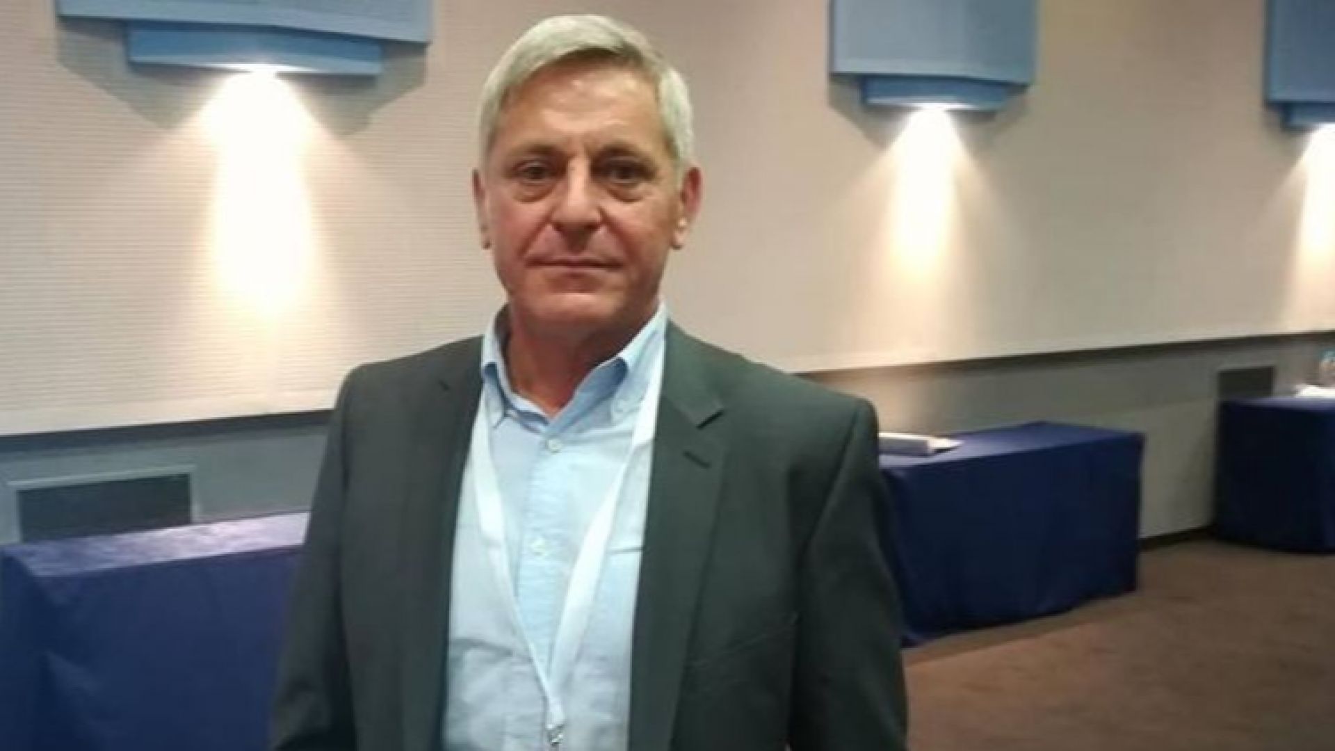 Иван Белопитов е българин който от 30 години живее в