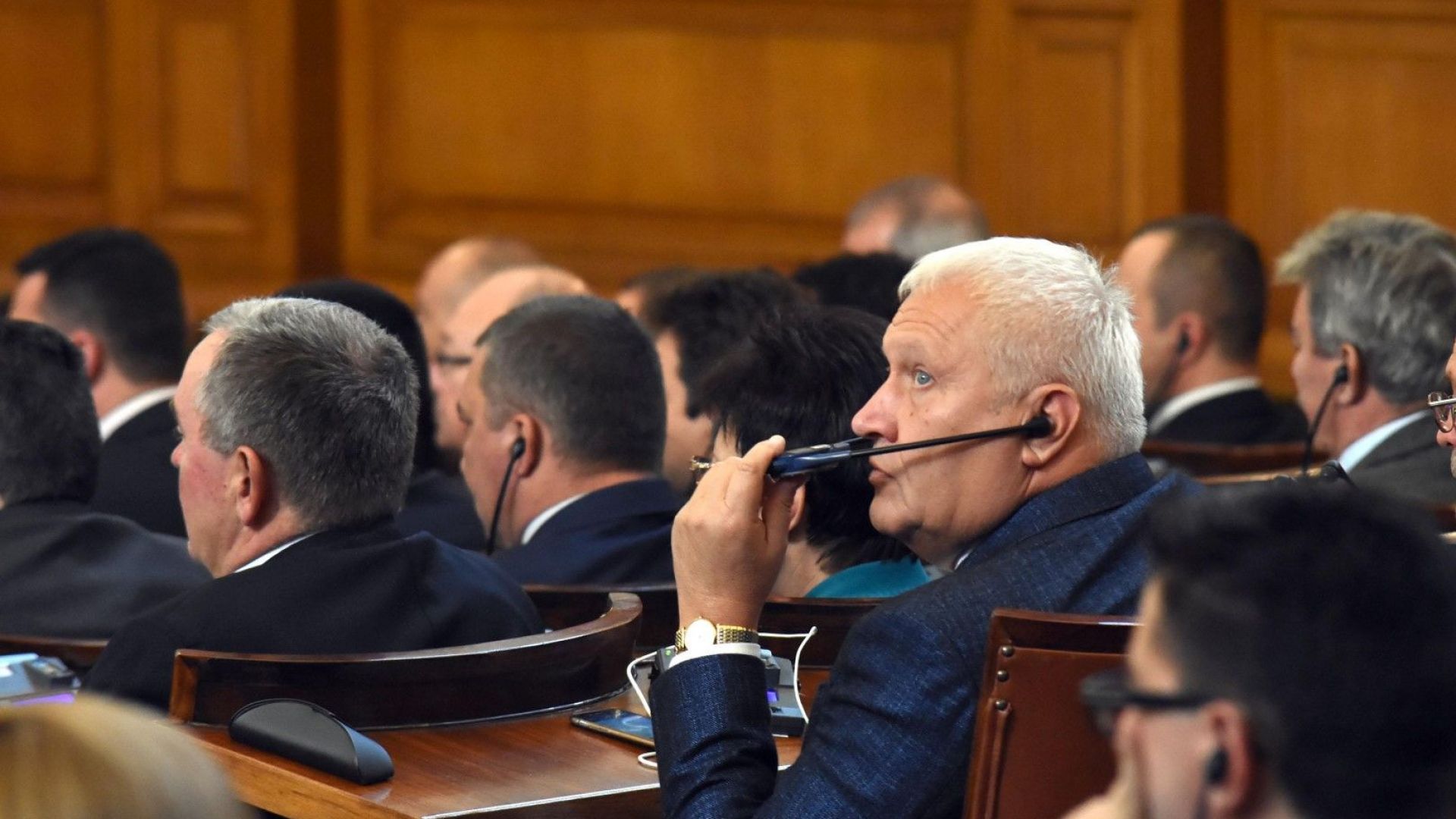 Парламентът прие на първо четене промените в Закона за вероизповеданията