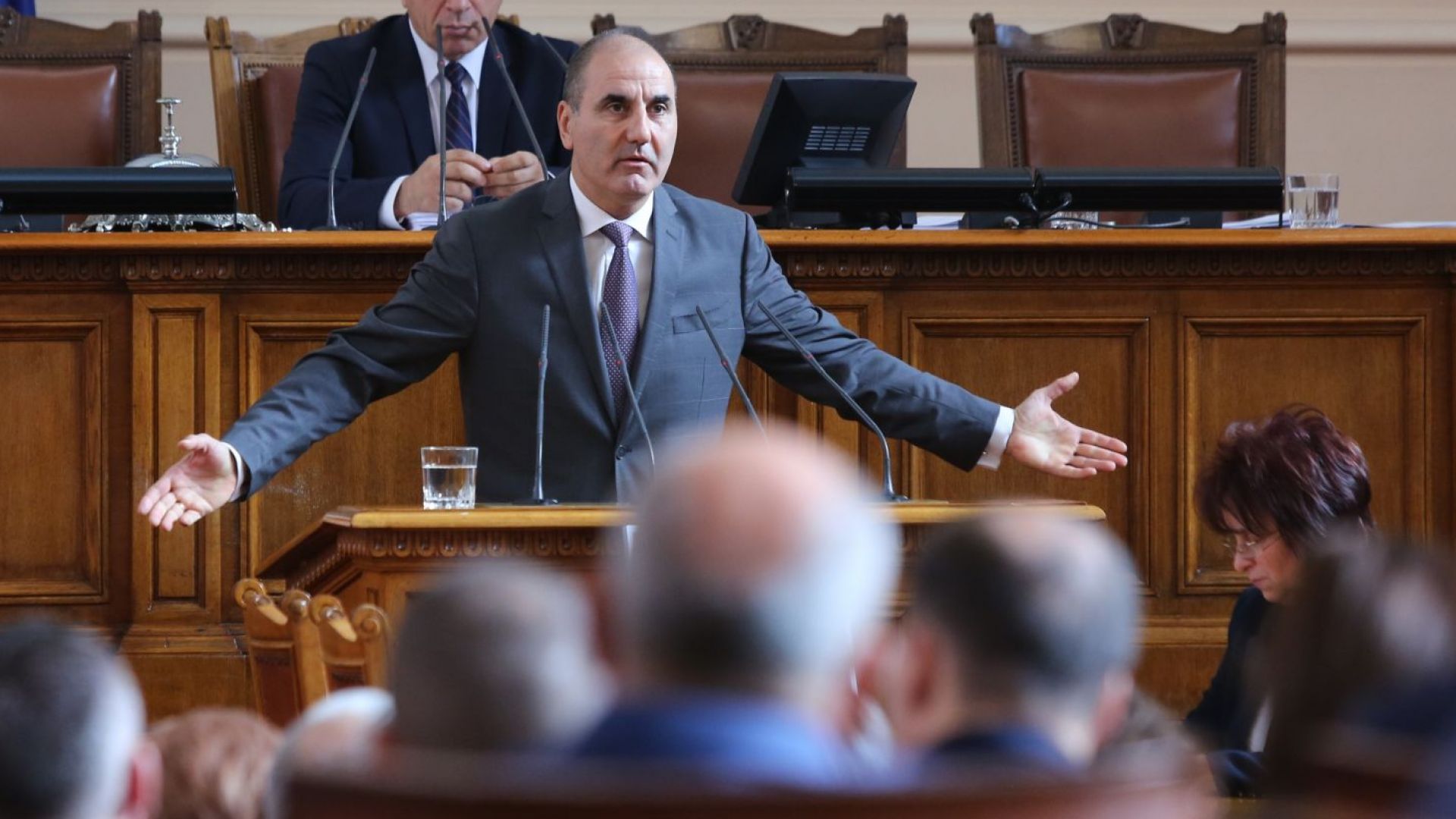 Парламентът прие окончателни промени в Закона за семейни помощи с