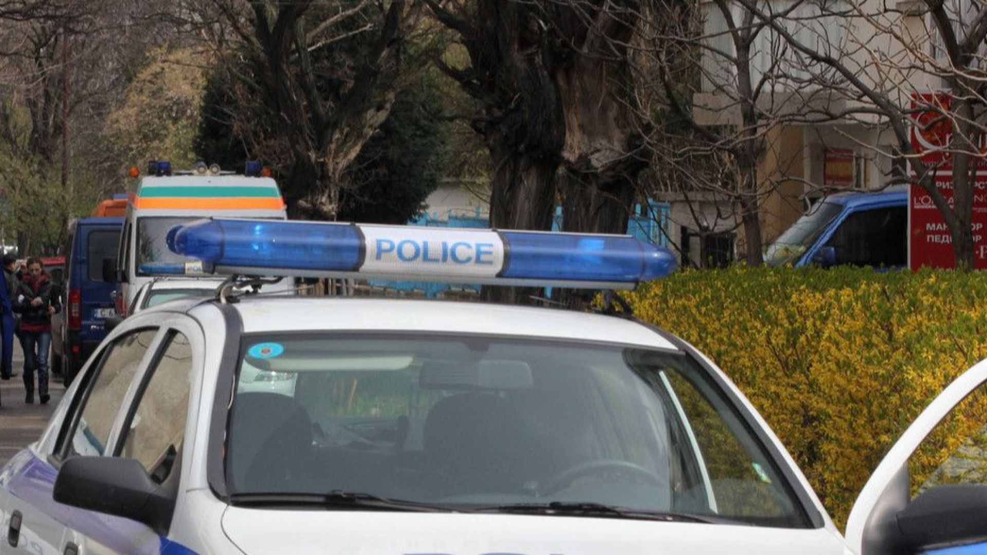 Тази сутрин неизвестни запалиха входната врата на жилището на бургаския