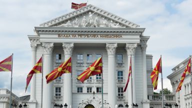 Без против и въздържал се парламентът на Република Северна Македония