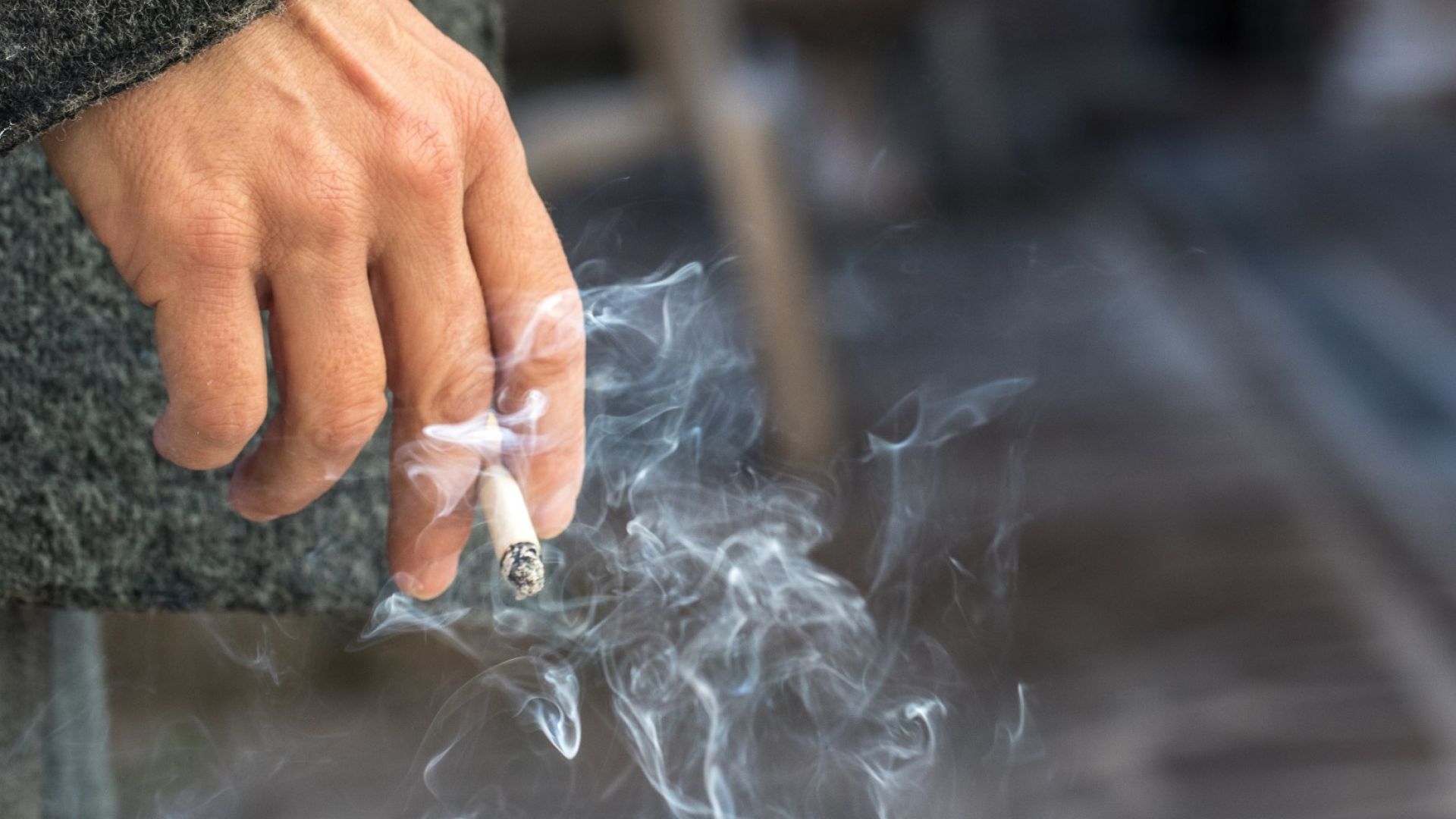 България заема престижното второ място в топ 10 на най-пушещите