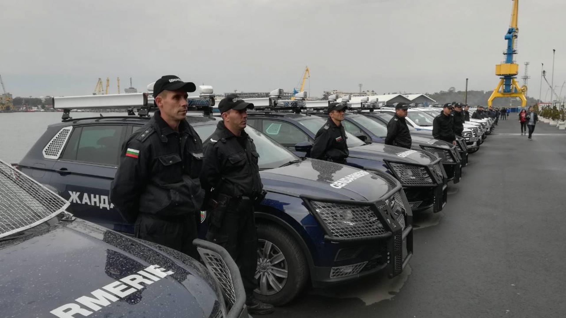Полицията в Бургас получи 73 патрулни джипа Те бяха предадени