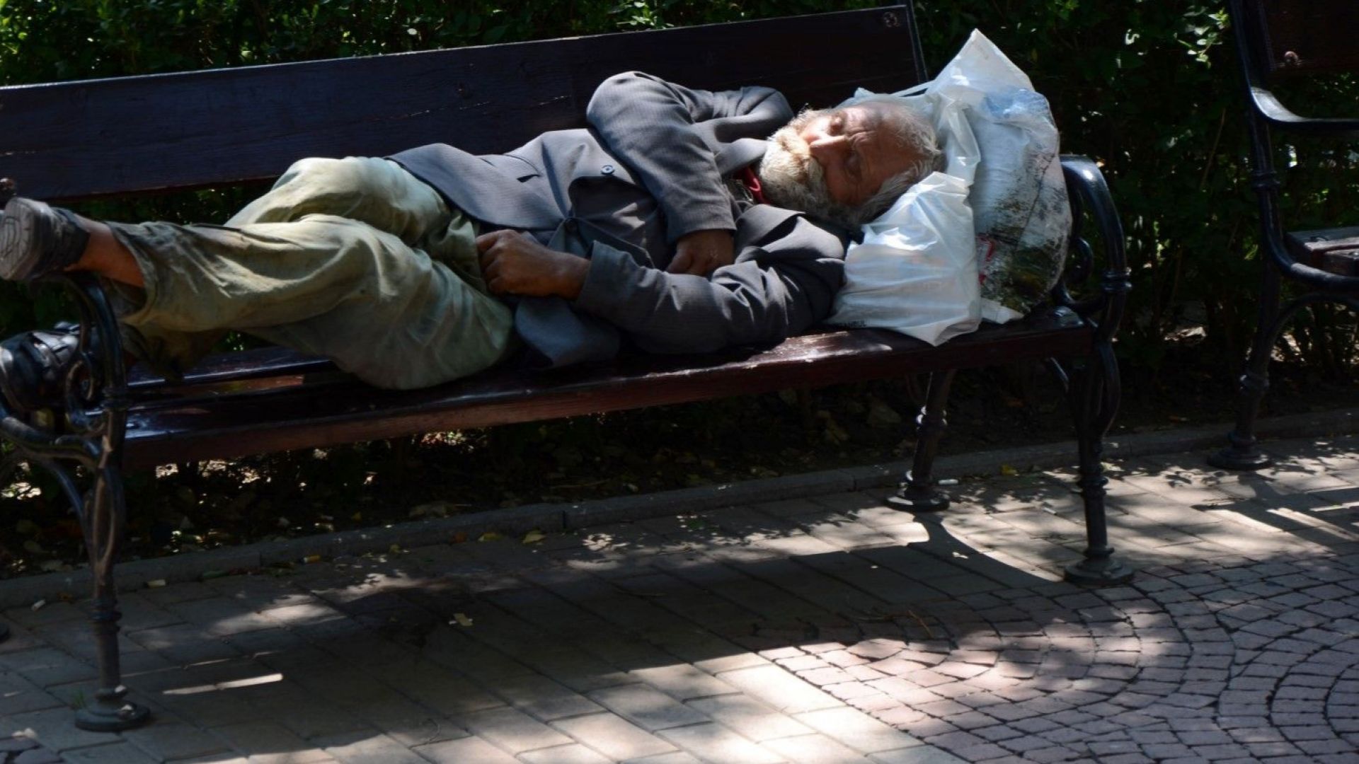 Близо 21 процента от сънародниците ни или приблизително 1 5