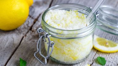 Морска сол за красива кожа и коса