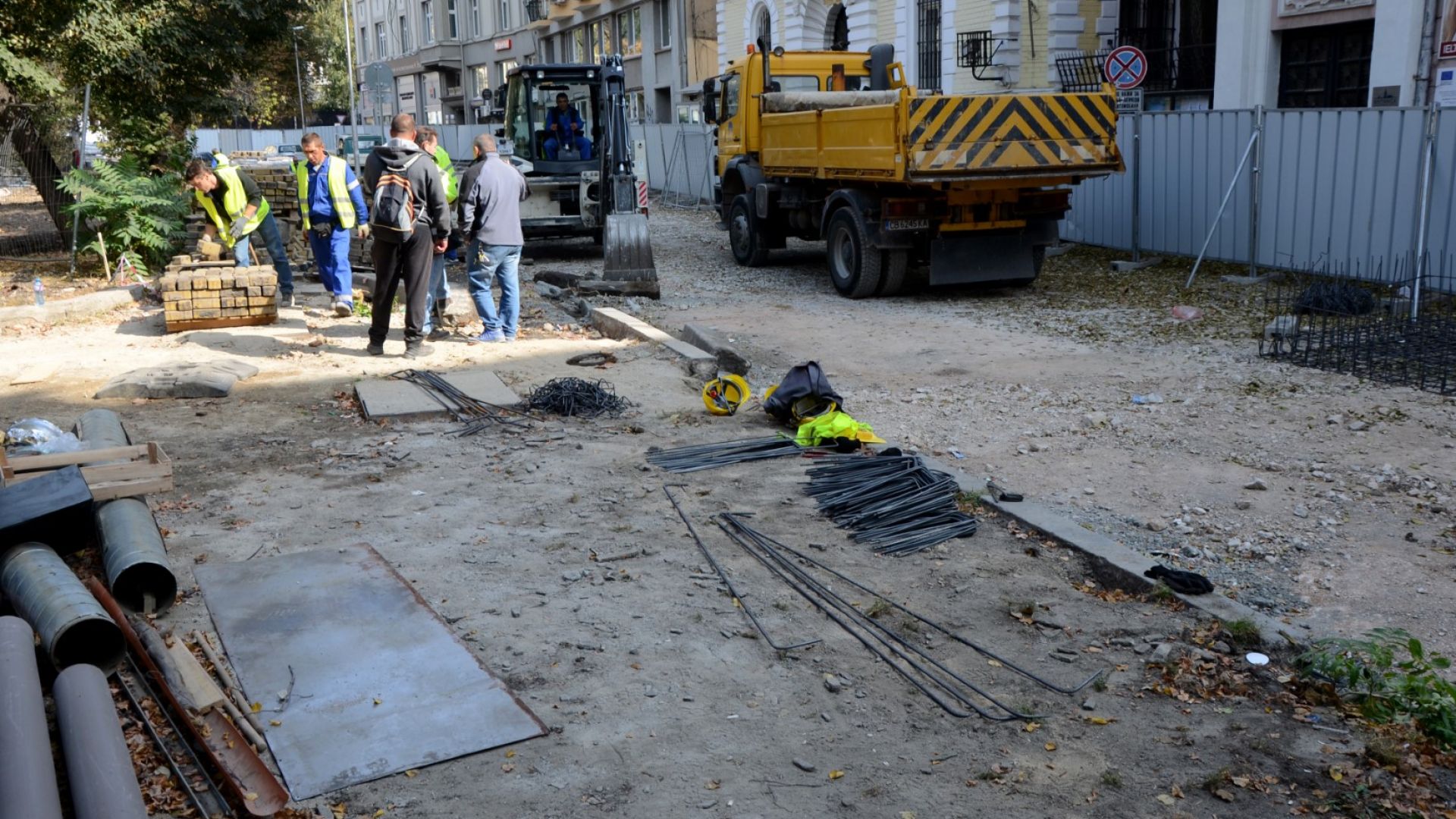 Градинката пред ресторант Кристал в София бе на път да