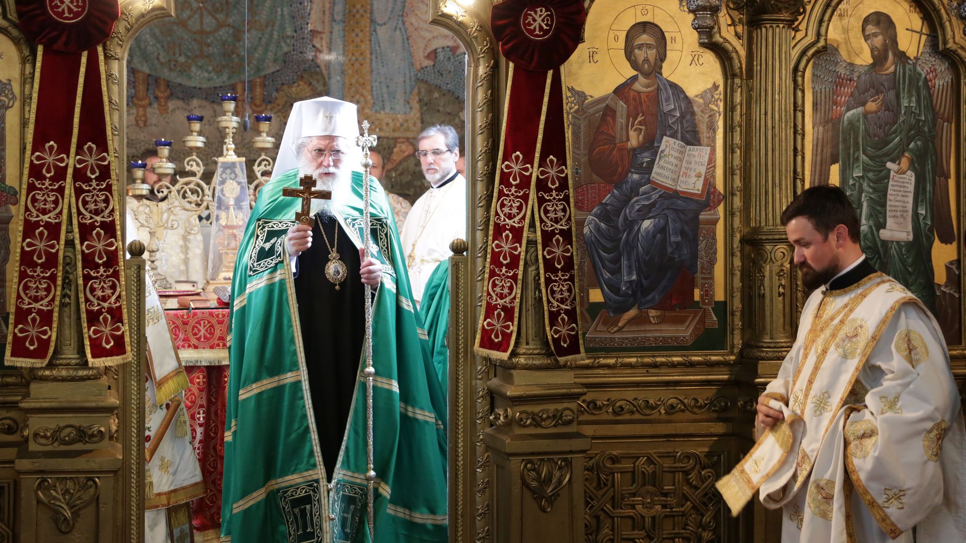 На БПЦ ще й е трудно да вземе становище за Украинската църква, но ще го има