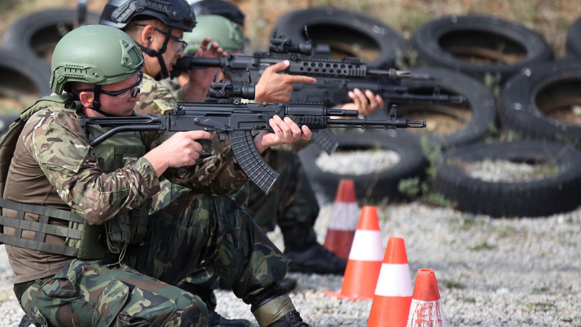 Убеден съм че Българската армия ще продължава да съществува защото