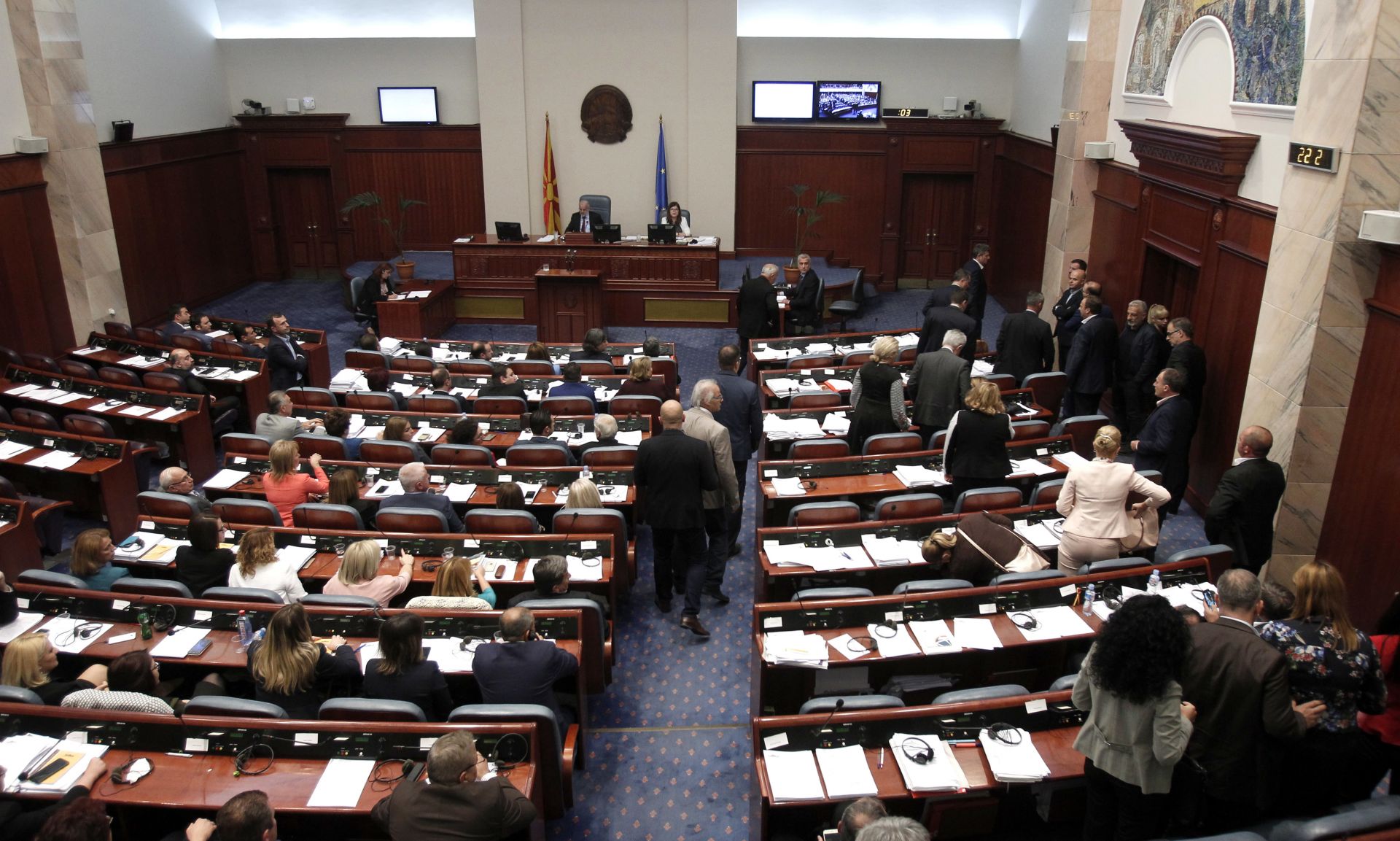 Македонският парламент прие историческо решение