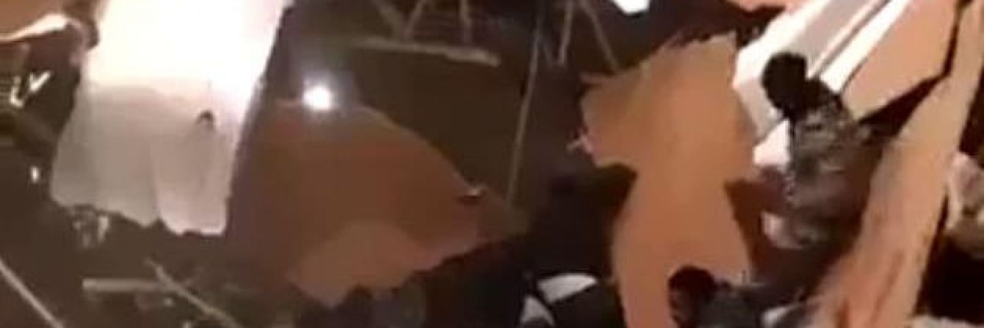 Купон срути под в къща до университет в САЩ, 30 са ранени (видео)