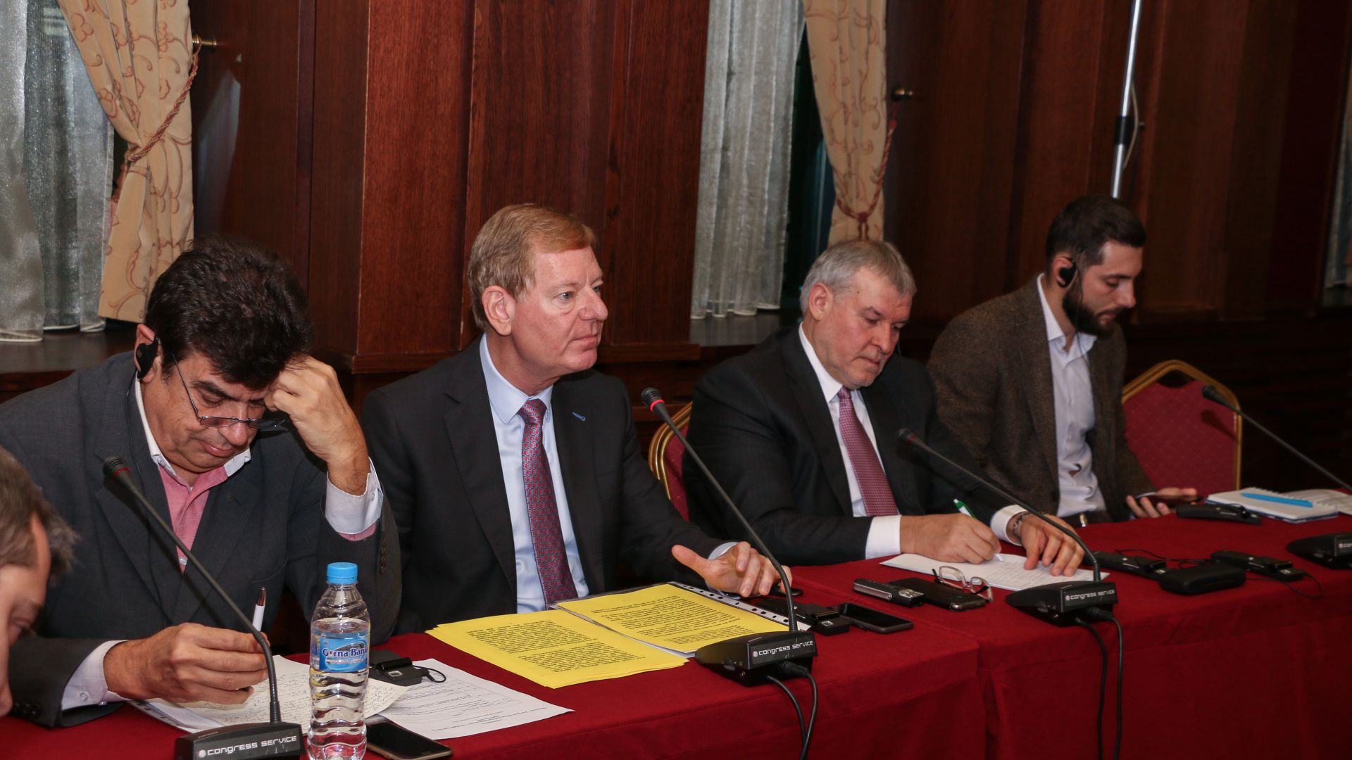 СДС е заявила желание и търси подкрепа от други политически