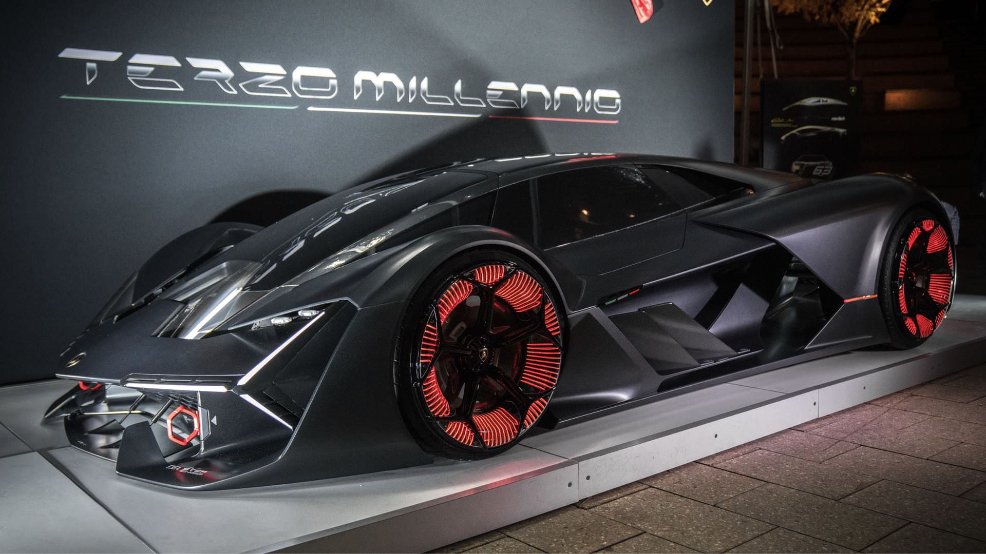 Lamborghini представя хибриден модел през 2020 година