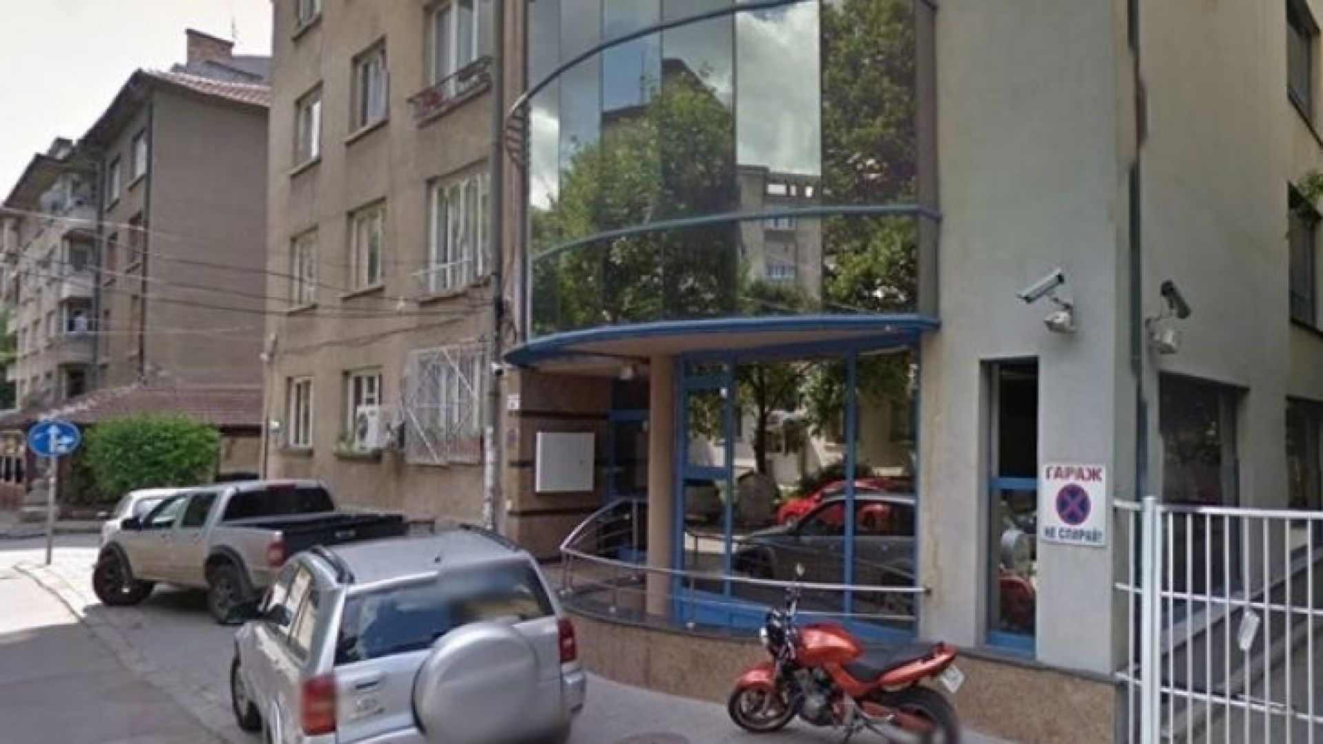 Няма пострадали при стрелбата по офис на ул. Бойчо войвода