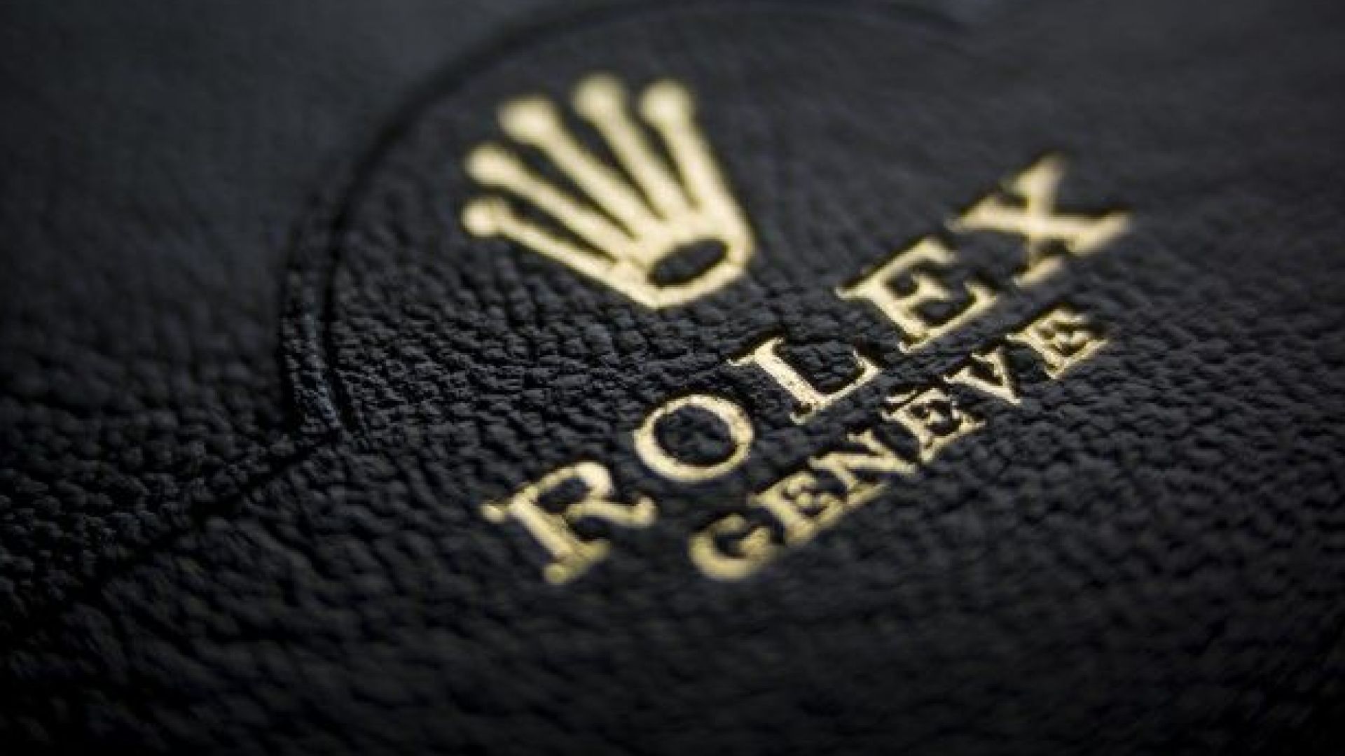 Ловкият фокусник който открадна Ролекс за близо 90 000 лв