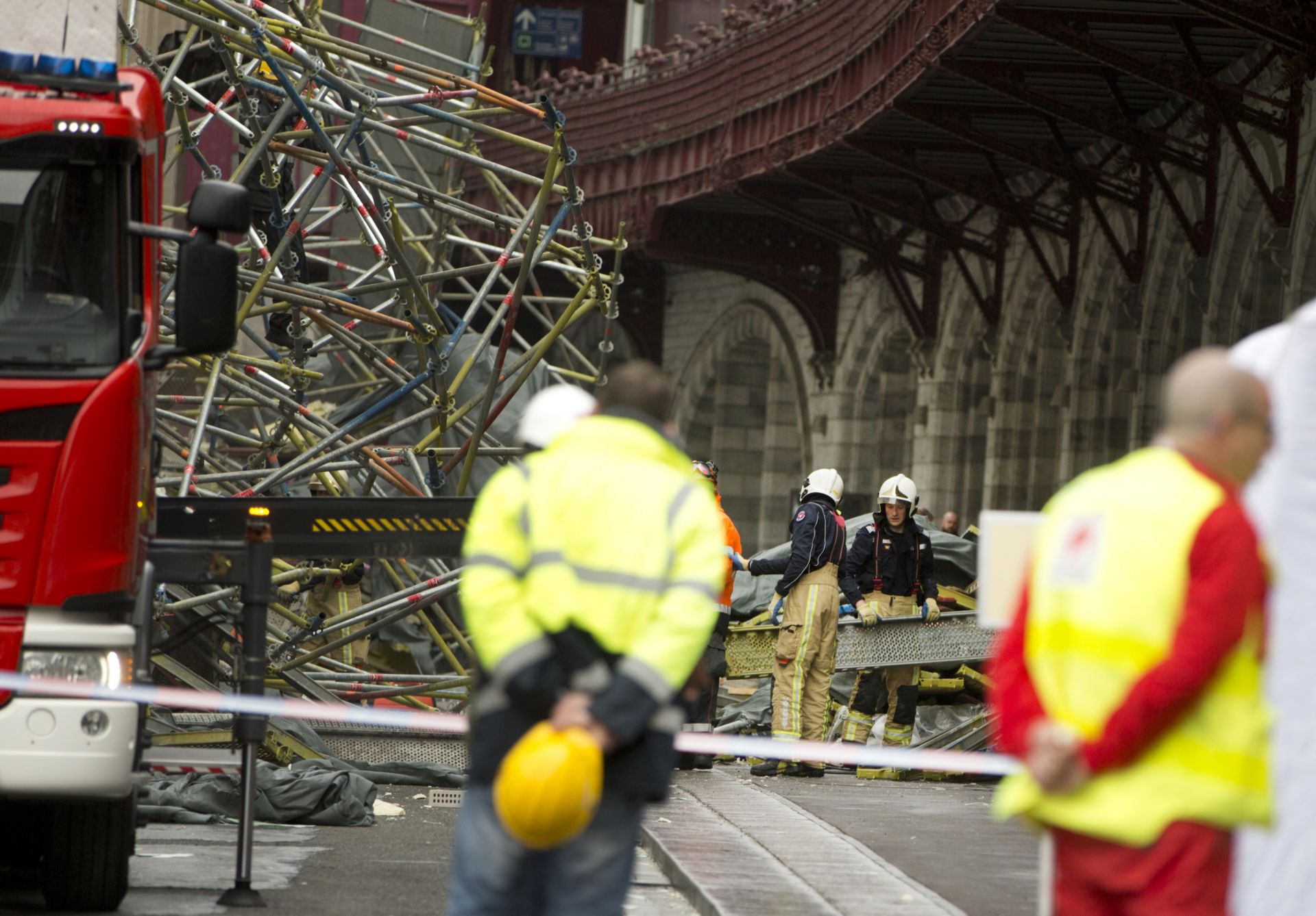 Инцидентът е станал пред натоварената централна гара на белгийския град Антверпен