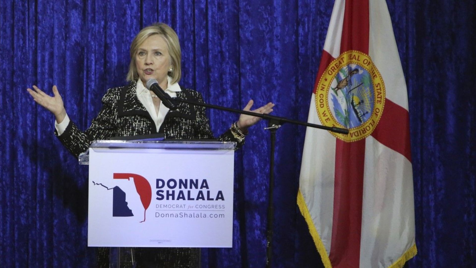 Бившият държавен секретар и кандидатка на Демократическата партия за президент