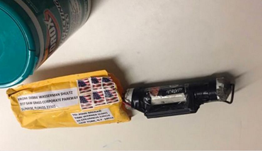 CNN  показва бомбата изпратена до офиса на телевизията в Ню Йорк
