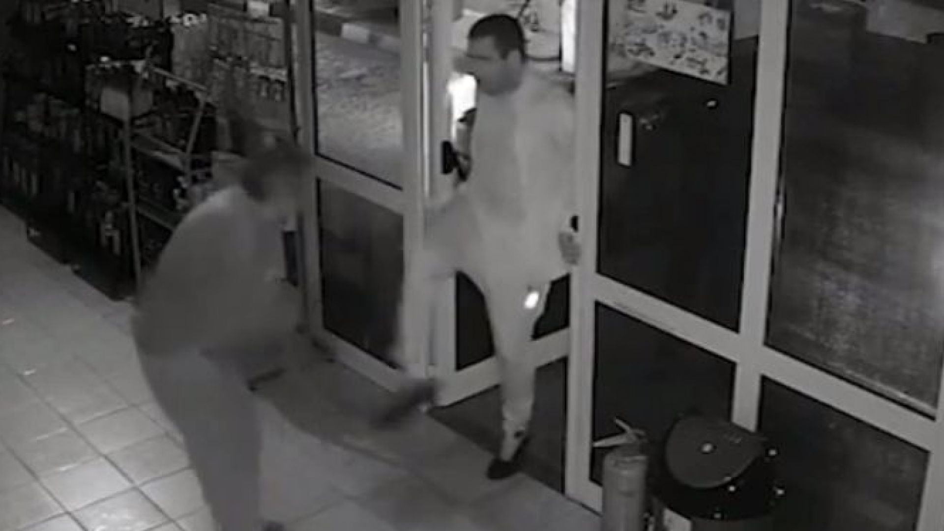 Пребиха продавач на бензиностанция в Сливенско Собственикът й Красимир Йорданов