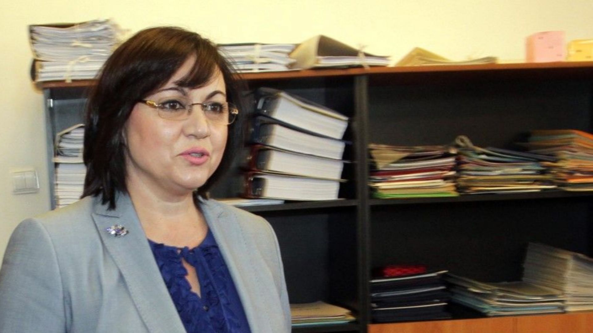Лидерът на социалистите Корнелия Нинова днес лансира в Народното събрание