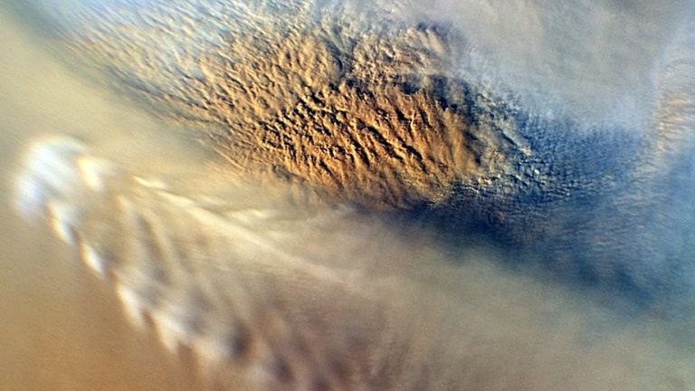 Опасни ли са пясъчните бури на Марс (снимки)