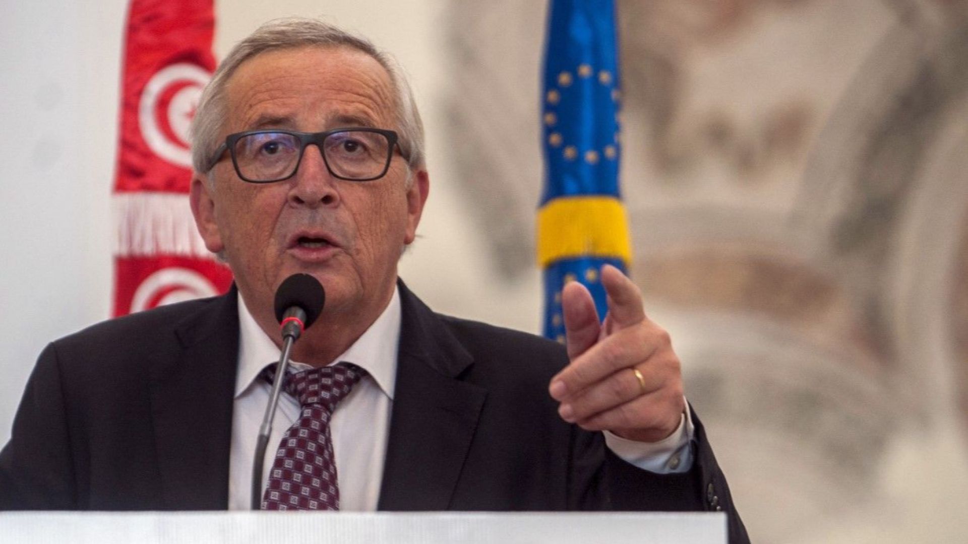 Председателят на Европейската комисия Жан Клод Юнкер заяви че предложението ЕС