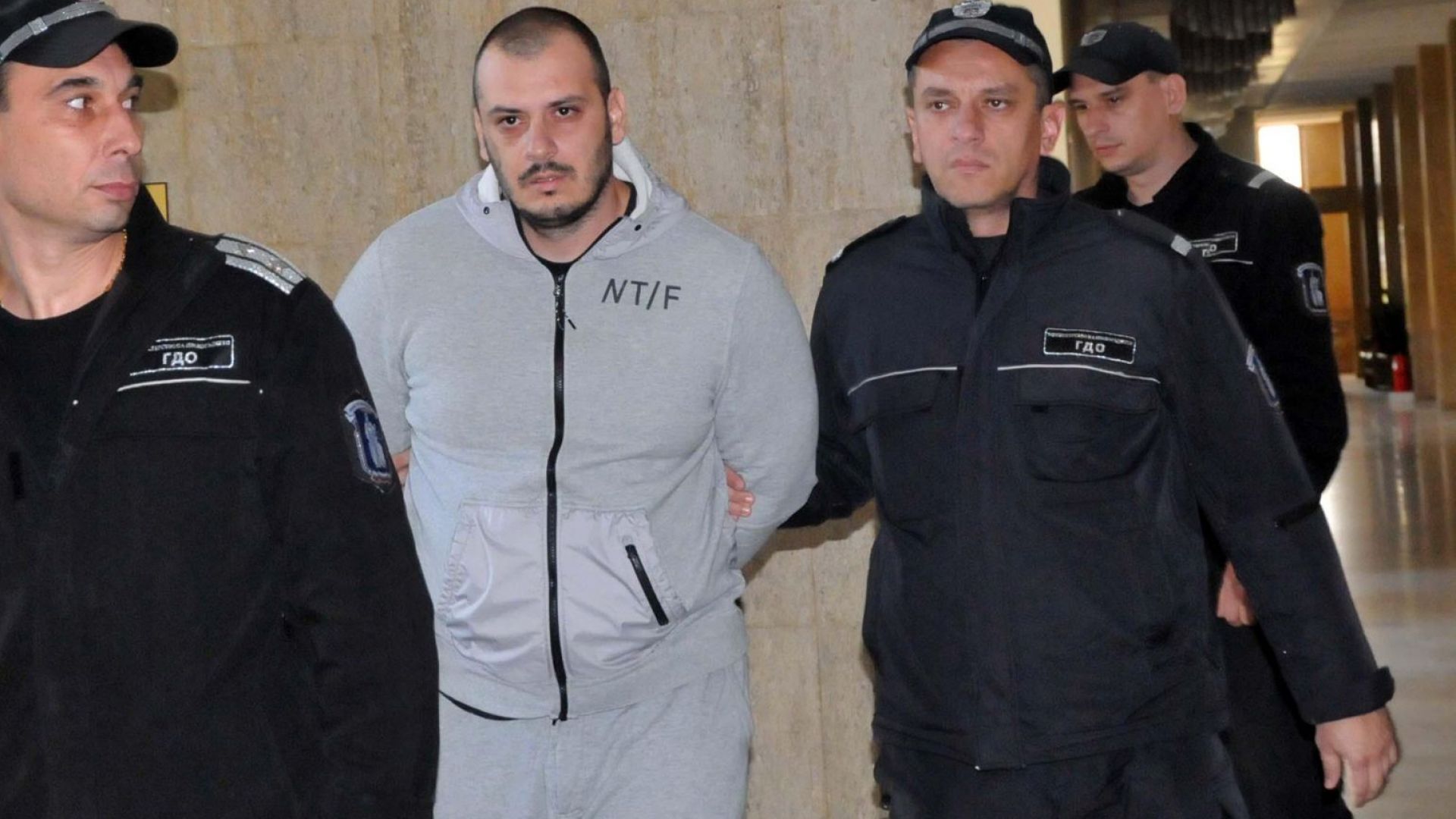 Районният съд в Бургас остави за постоянно в ареста Петър