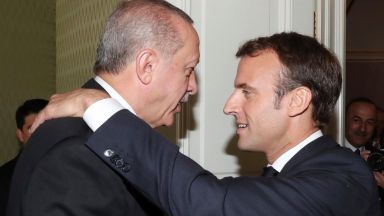 Президентът Реджеп Тайип Ердоган заяви че френският му колега Еманюел