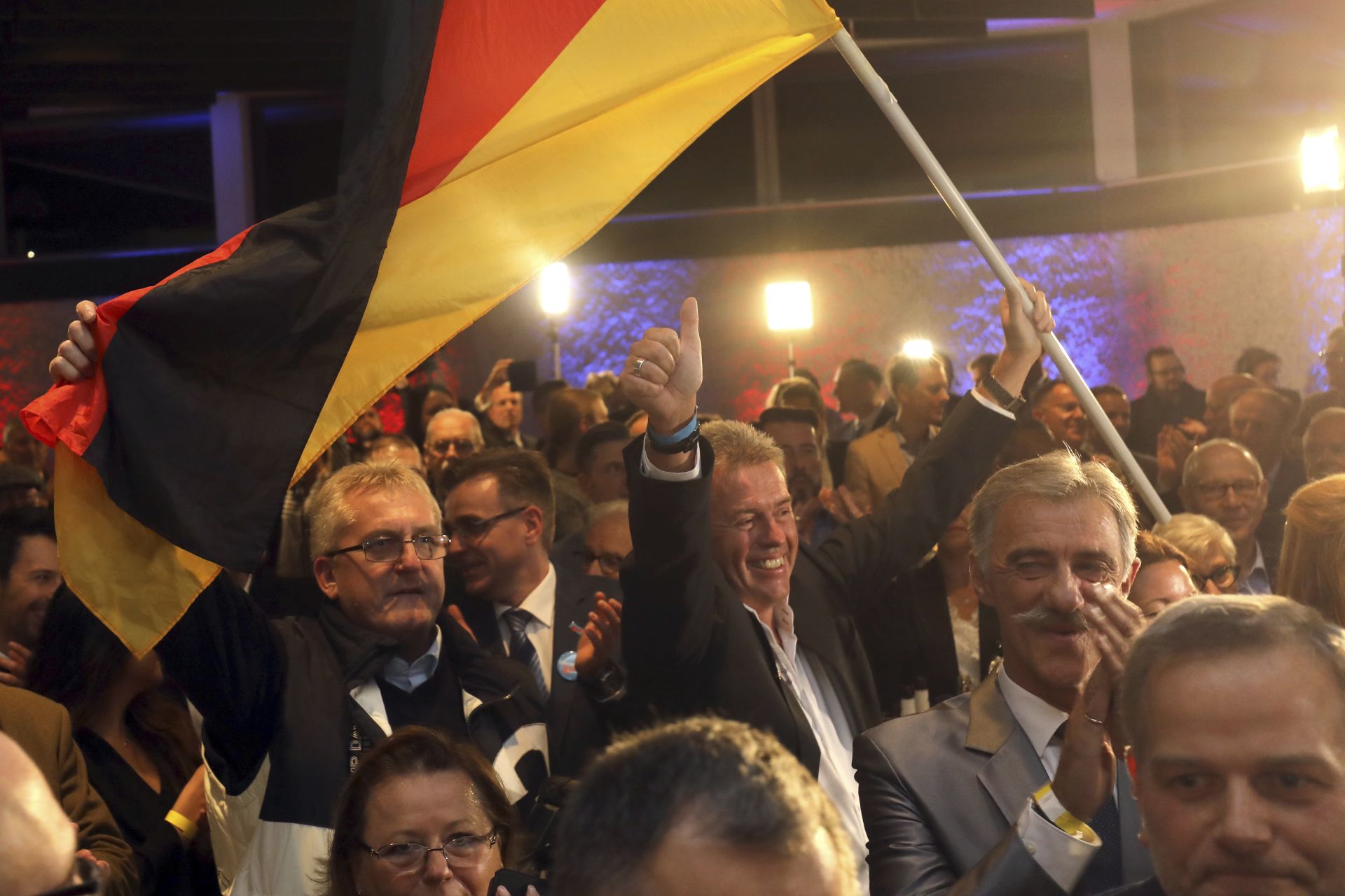 Крайнодясната "Алтернатива за Германия" е спечелила 13 процента