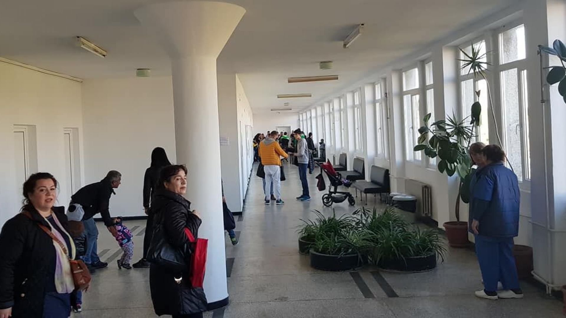 Специалистите от Национална Програма Детско здраве Пирогов прегледаха над 450 деца