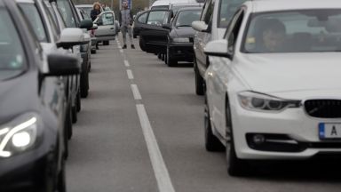 Експерти: Новите данъци няма да променят автопарка у нас
