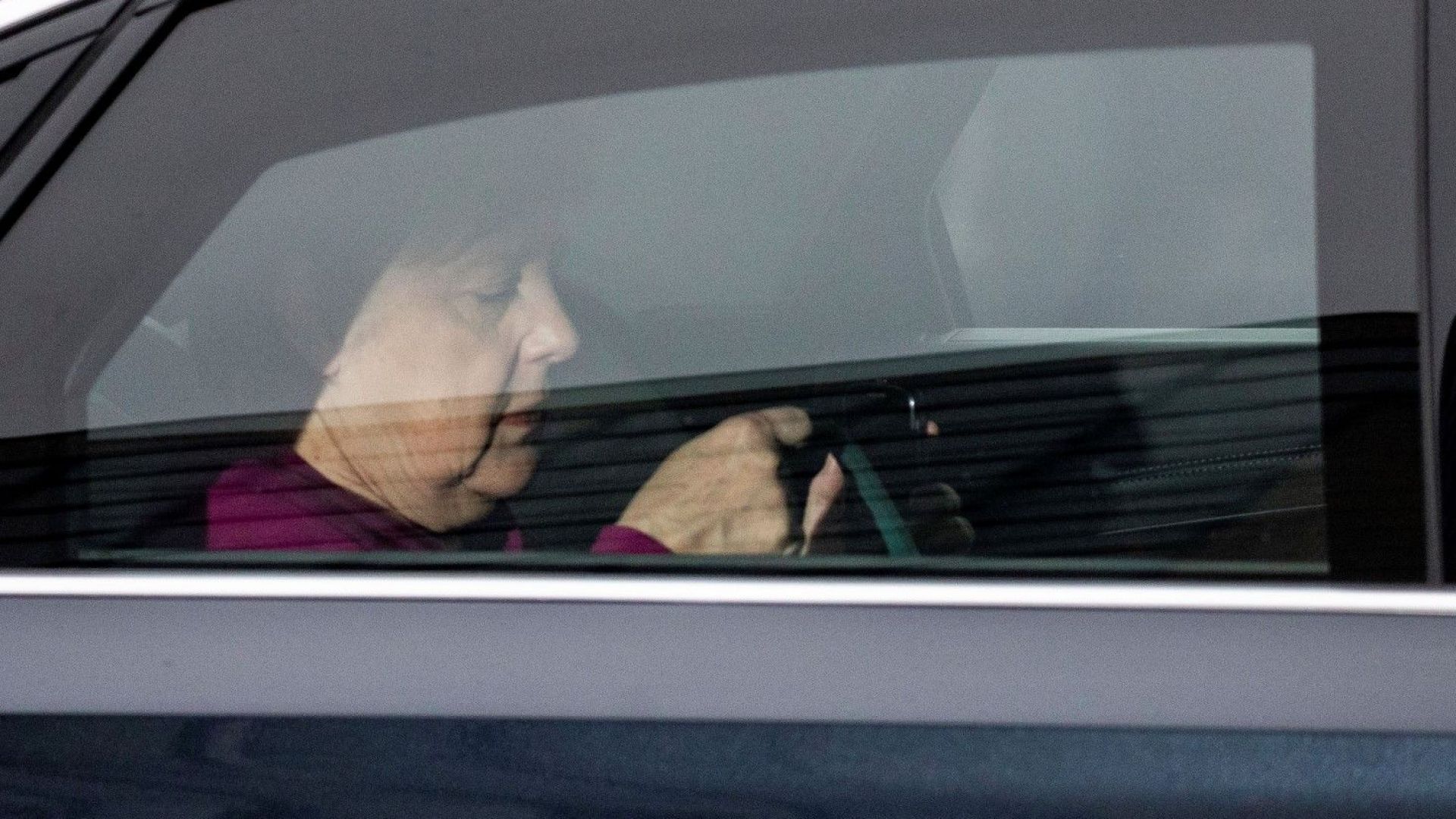 Германският канцлер Ангела Меркел е заявила днес пред съпартийците си