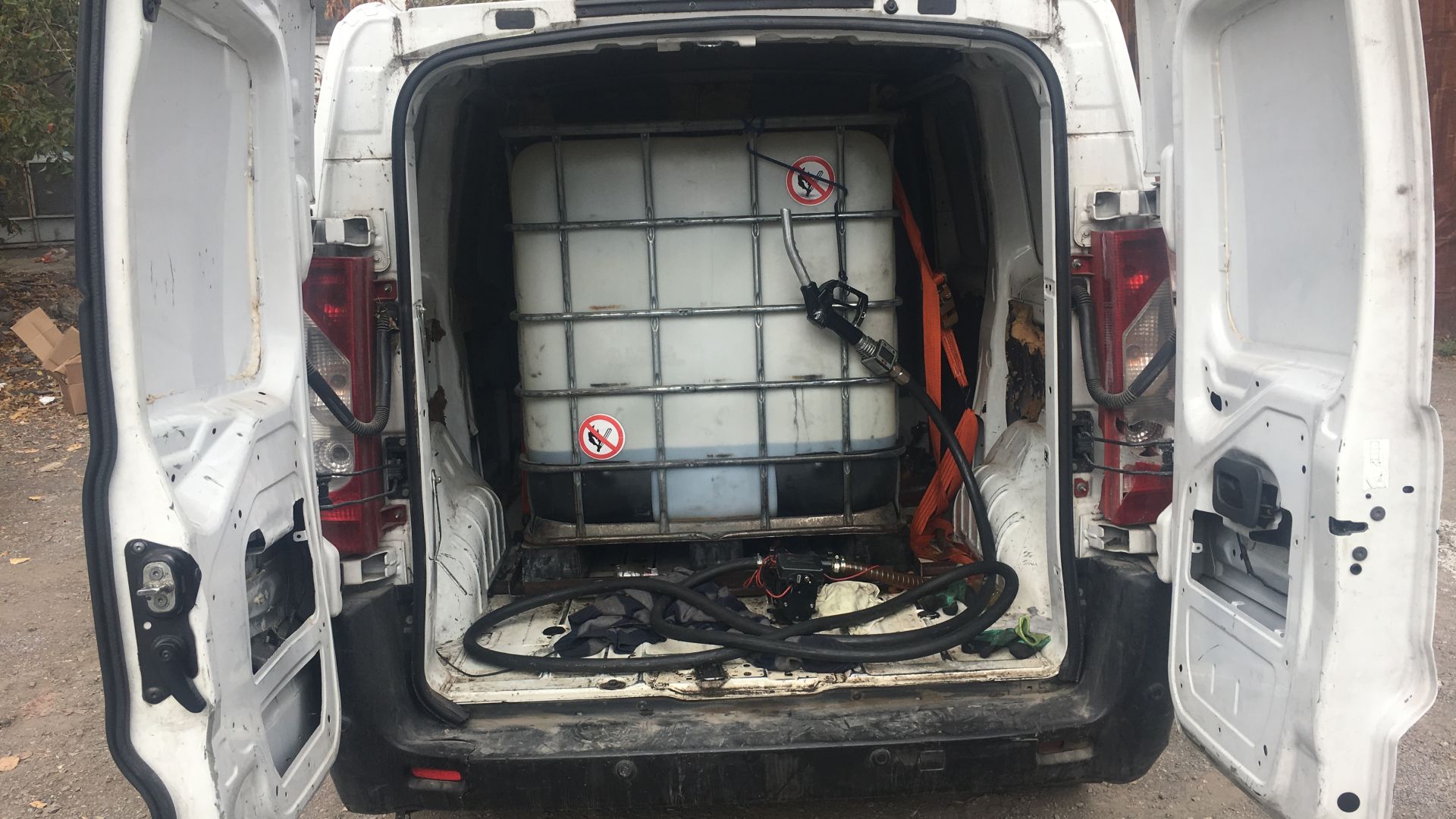 ГД Национална полиция разби схема за незаконна продажба на гориво