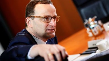 Германският министър на здравеопазването Йенс Шпан изрази надежда че новата