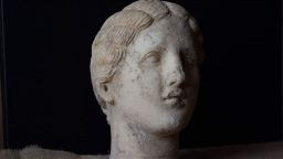 Мраморната глава от Хераклея Синтика e пазела от бедствия?