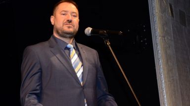  Петър Харалампиев упрекнат като водач на незаконна група 