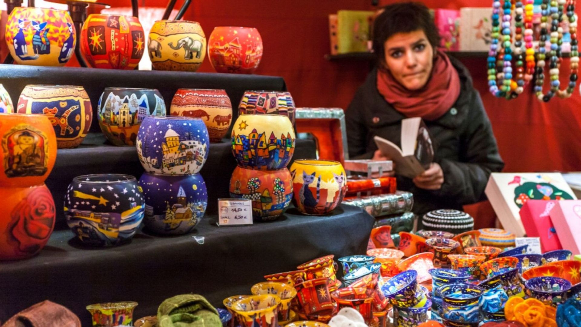 В някои от големите градове в Белгия празничните декемврийски базари