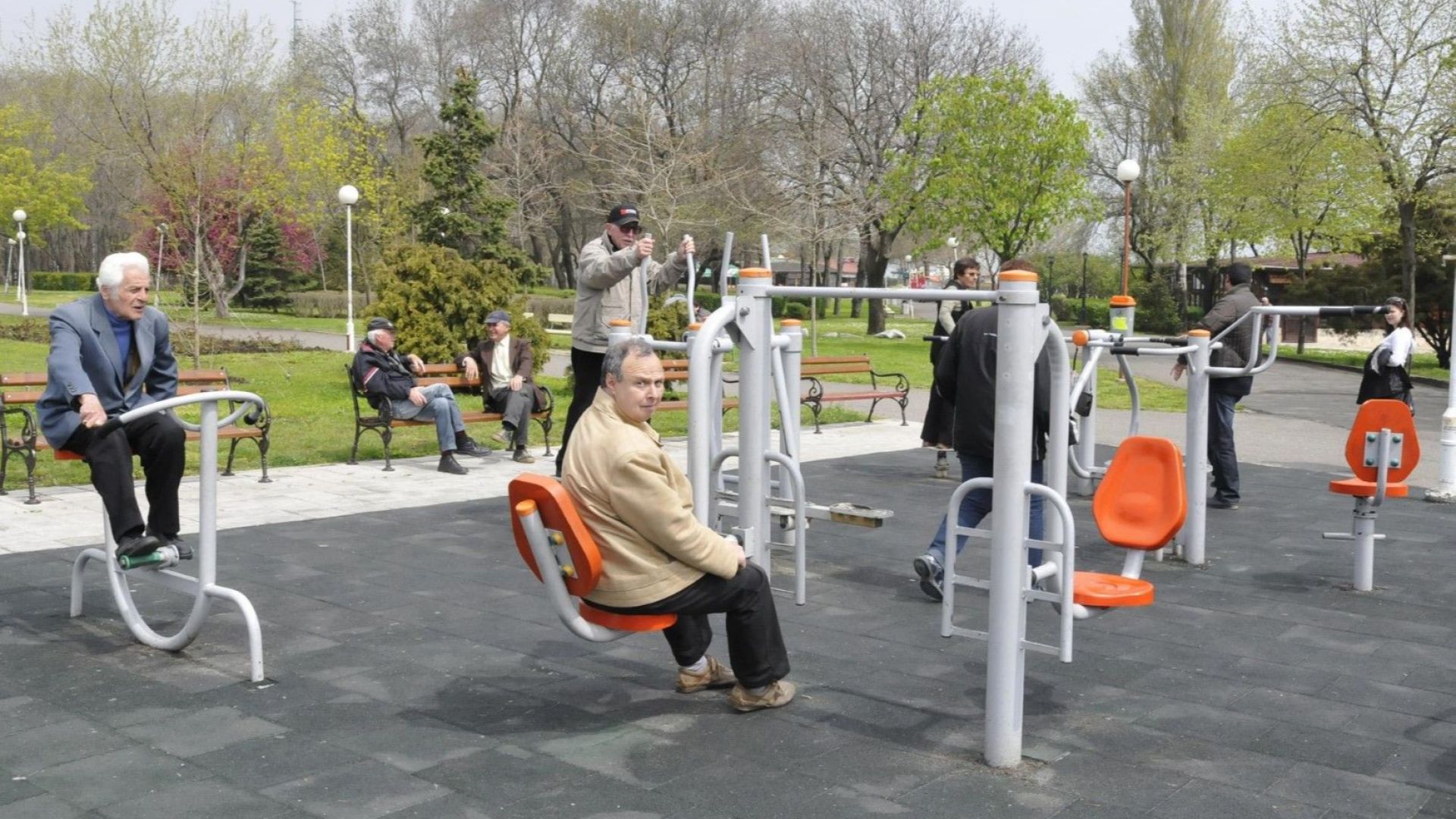 Продължава тенденцията на увеличаване на средната продължителност на живота Това